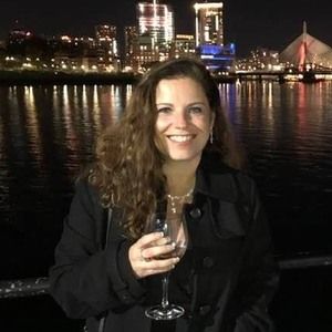 Meet your Posher, Anabela